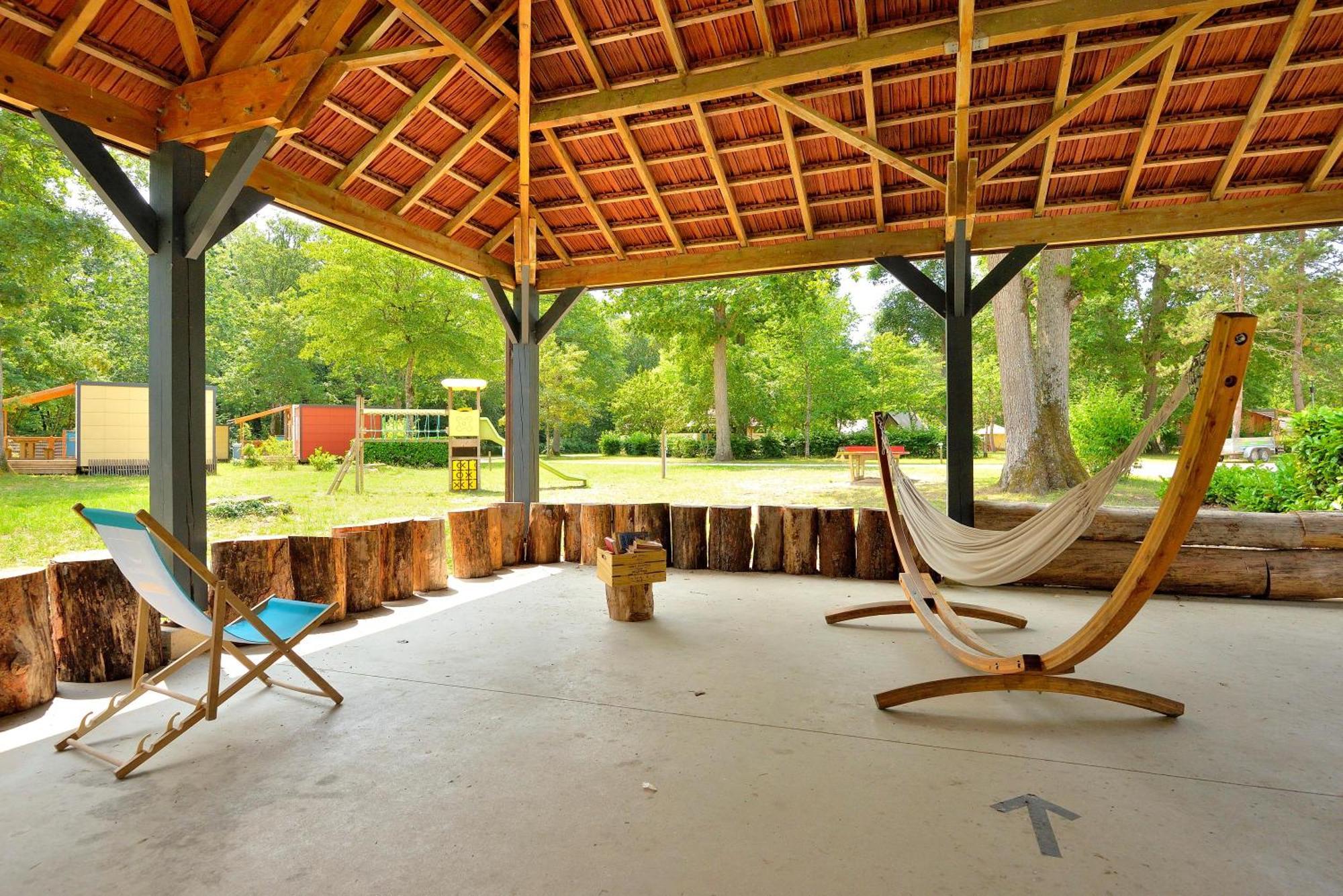 Camping Etang De La Vallee Combreux Dış mekan fotoğraf