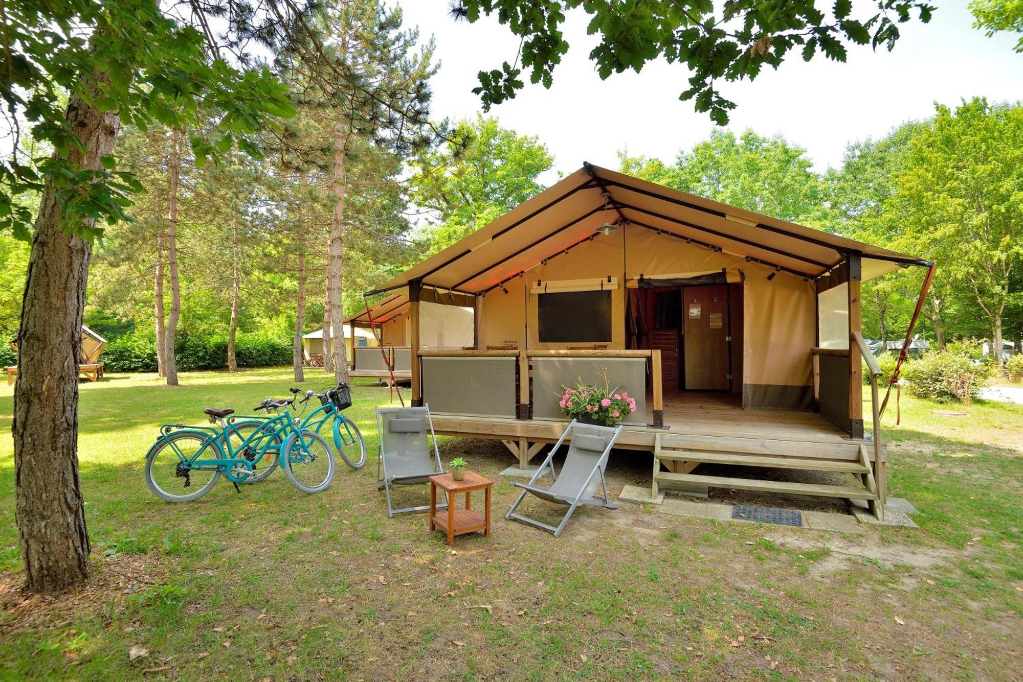 Camping Etang De La Vallee Combreux Dış mekan fotoğraf