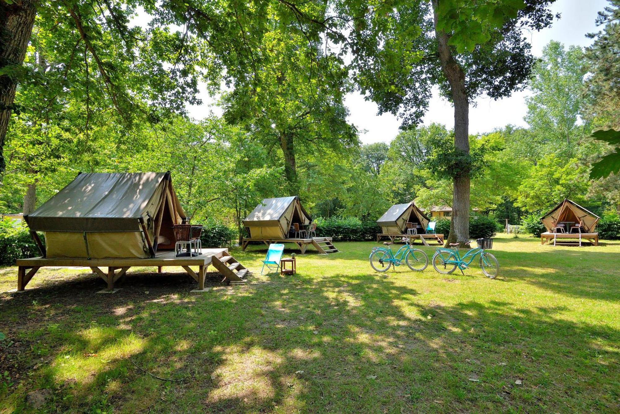 Camping Etang De La Vallee Combreux Dış mekan fotoğraf